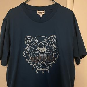 Xxl kenzo tee shirt tiger print runs like a xl